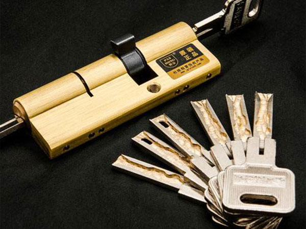 靖西24小时上门开锁公司