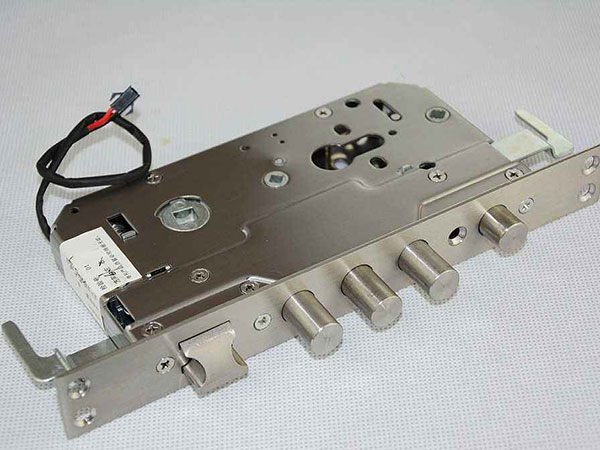 靖西24小时上门开锁公司