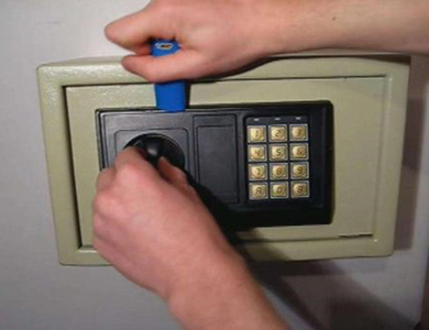 靖西24小时上门开锁公司