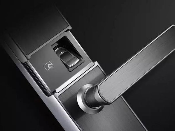 靖西24小时上门开锁公司