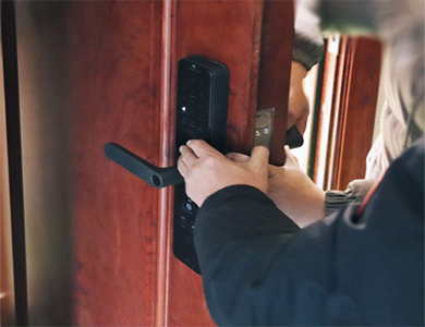靖西24小时上门开锁公司
